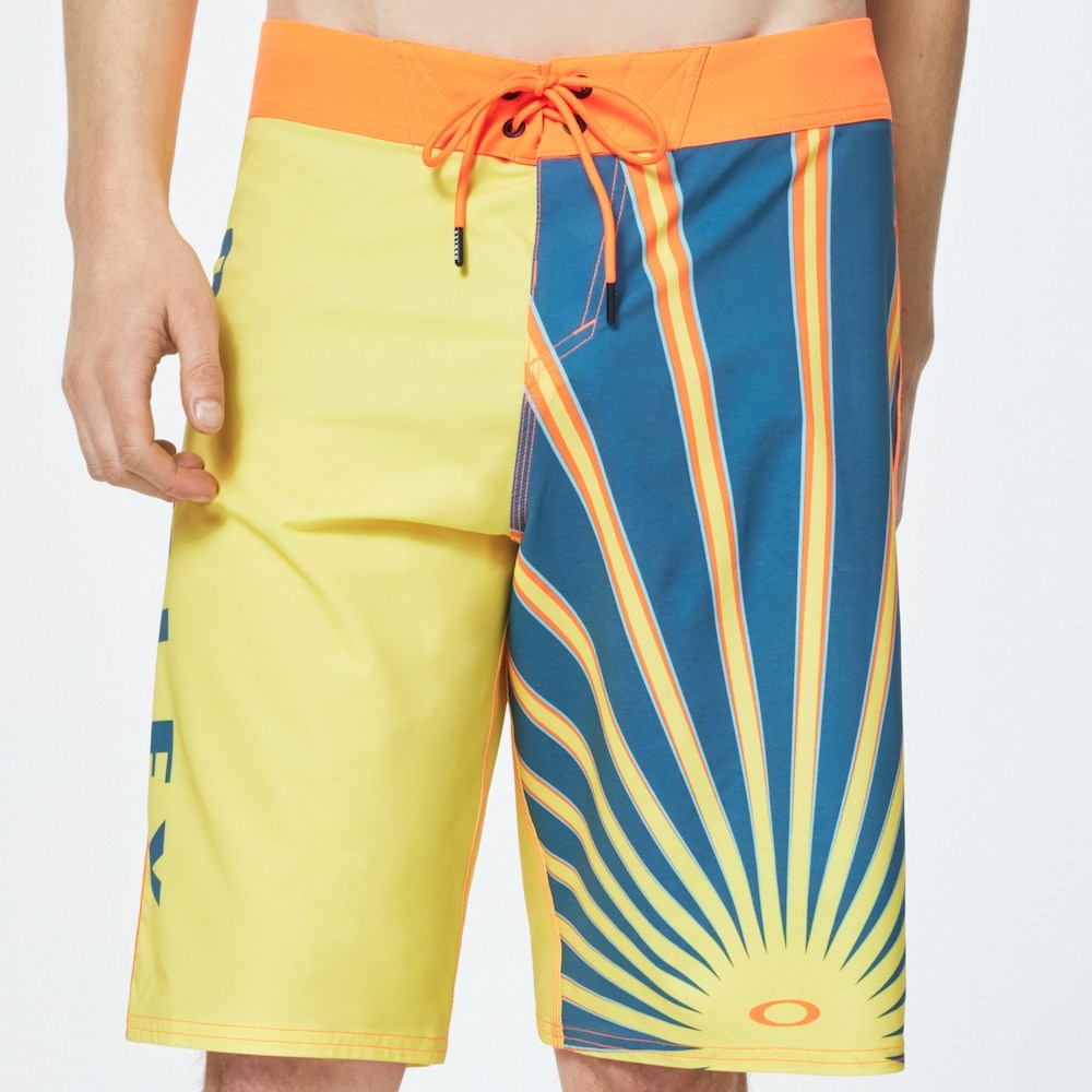 Oakley Boardshorts Online Sales - Radiant Yellow Sunrays 21